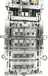 Molde de inyección con tapa abatible de cierre en el molde (IMC) para embalaje